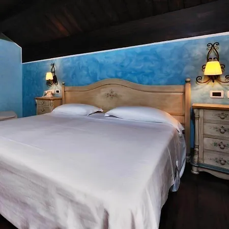 Отель Danilo 4*