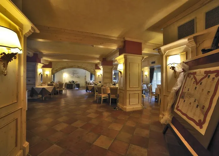 Отель Danilo 4*